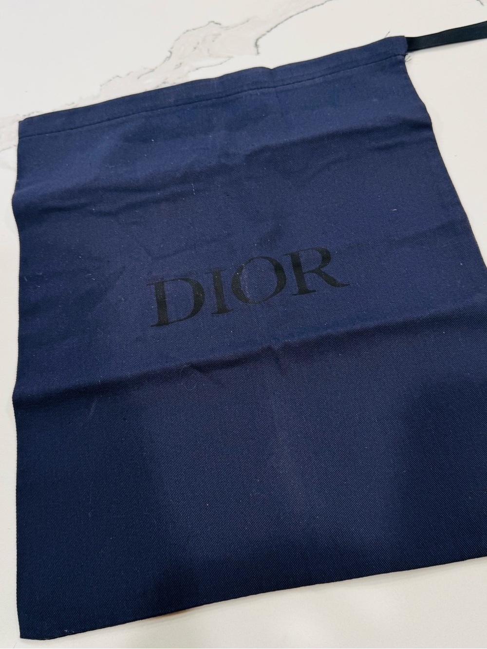 DIOR Drawstring Pouch Embossed Logo - Picture 3 of 3